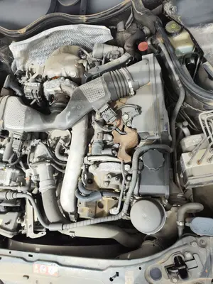 Foto de MOTOR COMPLETO MERCEDES-BENZ CLASE C (BM 203) BERLINA 3.0 CDI CAT (224 CV / 165 KW) referencia 642910 foto 3