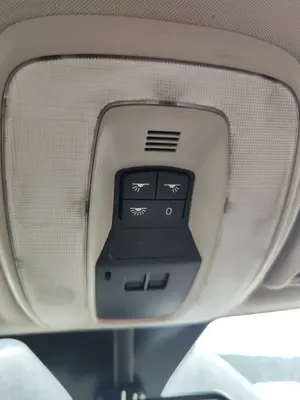 Foto de LUZ INTERIOR VOLVO V50 FAMILIAR 2.0 Diesel CAT (136 CV / 100 KW) referencia 39806294