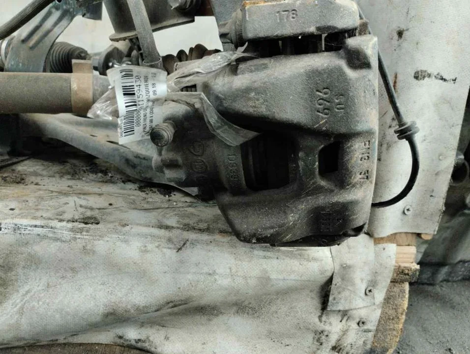 Foto de PINZA DE FRENO DELANTERA IZQUIERDA FIAT 500X (334) 1.0 CAT (120 CV / 88 KW)