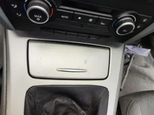 Foto de CENICERO BMW SERIE 3 BERLINA (E90) 2.0 Turbodiesel CAT (143 CV / 105 KW)