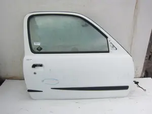 Foto de PUERTA DELANTERA DERECHA NISSAN MICRA (K11) 1.0 16V CAT (54 CV / 40 KW)