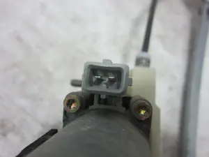 Foto de ELEVALUNAS TRASERO DERECHO PEUGEOT 406 BERLINA (S1/S2) 3.0 V6 24V CAT (190 CV / 140 KW) referencia 0130821778 foto 3