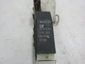 Foto de CERRADURA PUERTA DELANTERA IZQUIERDA OPEL CORSA B 1.0 12V CAT (X 10 XE / LW3) (54 CV / 40 KW) referencia 90493701 foto 5