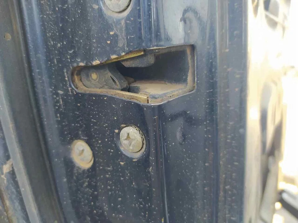 Foto de CERRADURA PUERTA DELANTERA IZQUIERDA SUZUKI VITARA (SE/SF/ET) 1.6 CAT (80 CV / 59 KW)