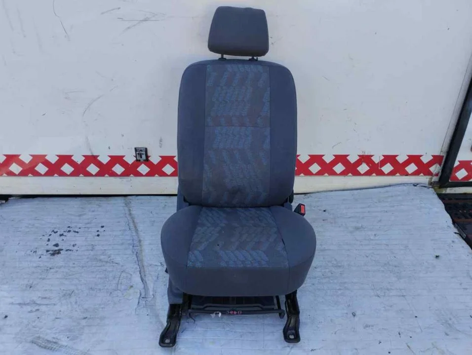 Foto de ASIENTO DELANTERO DERECHO FORD TOURNEO CONNECT (TC7) 1.8 TDCi CAT (90 CV / 66 KW) referencia 0719000137