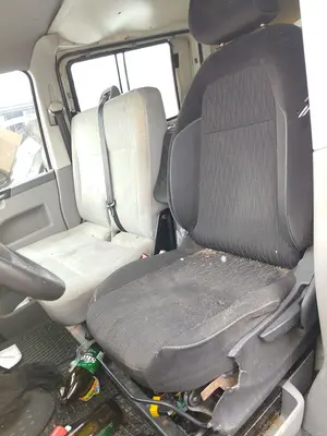 Foto de ASIENTO DELANTERO IZQUIERDO VOLKSWAGEN T5 TRANSPORTER FURGÓN/COMBI (7H) 1.9 TDI CAT (AXB) (105 CV / 77 KW)