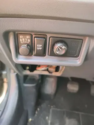 Foto de INTERRUPTOR NISSAN PRIMERA BERLINA (P12) 1.9 16V Turbodiesel CAT (120 CV / 88 KW)