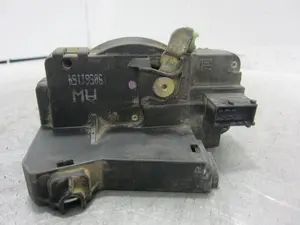Foto de CERRADURA PUERTA DELANTERA DERECHA OPEL ASTRA G BERLINA 1.6 (75 CV / 55 KW) referencia 90561154 foto 3