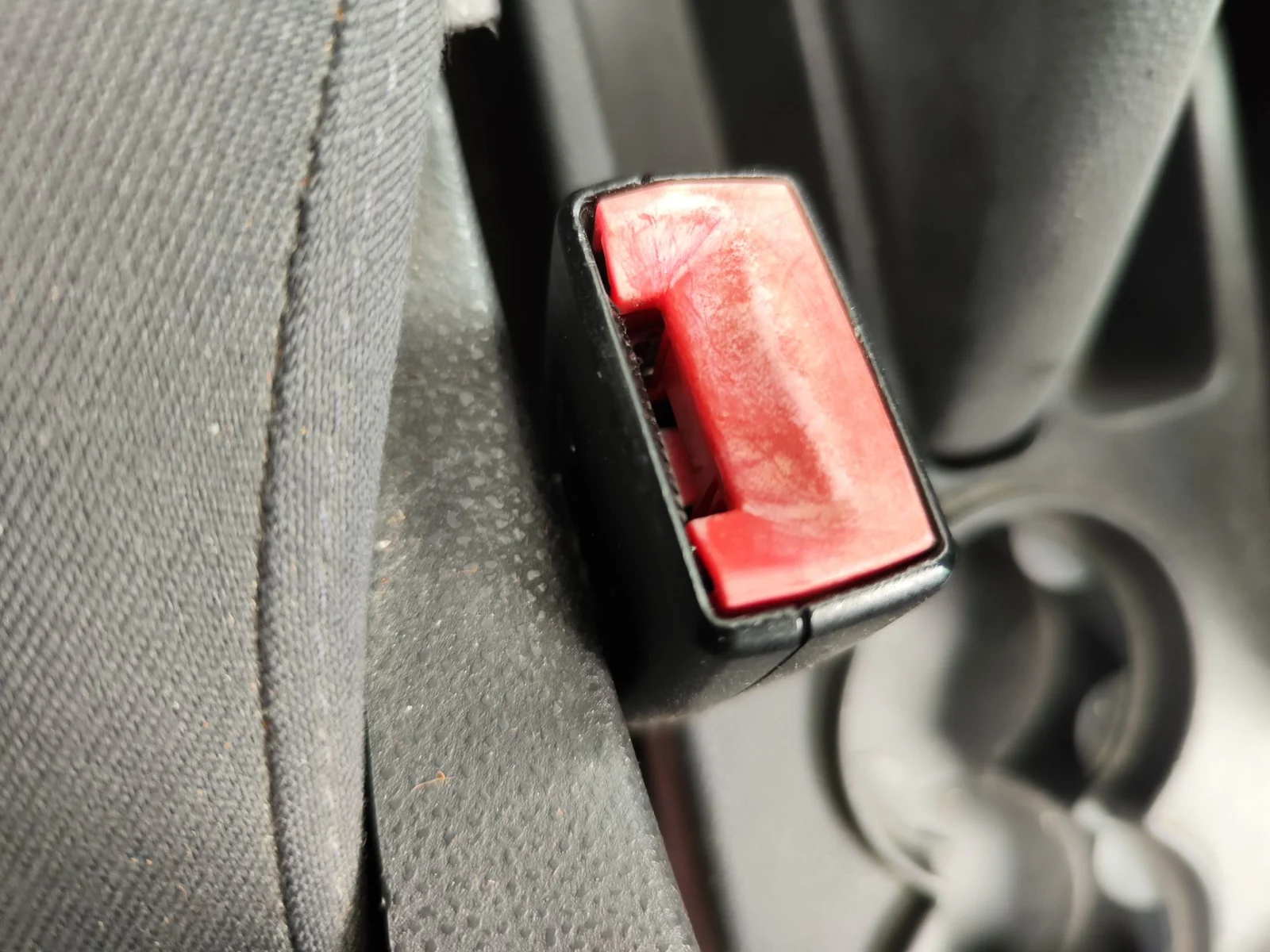 Foto de PRETENSOR AIRBAG IZQUIERDO VOLKSWAGEN POLO IV (9N1) 1.4 16V (75 CV / 55 KW)