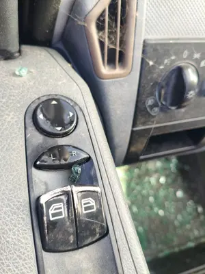 Foto de MANDO RETROVISOR MERCEDES-BENZ VITO MIXTO (639) 2.1 CDI CAT (109 CV / 80 KW)