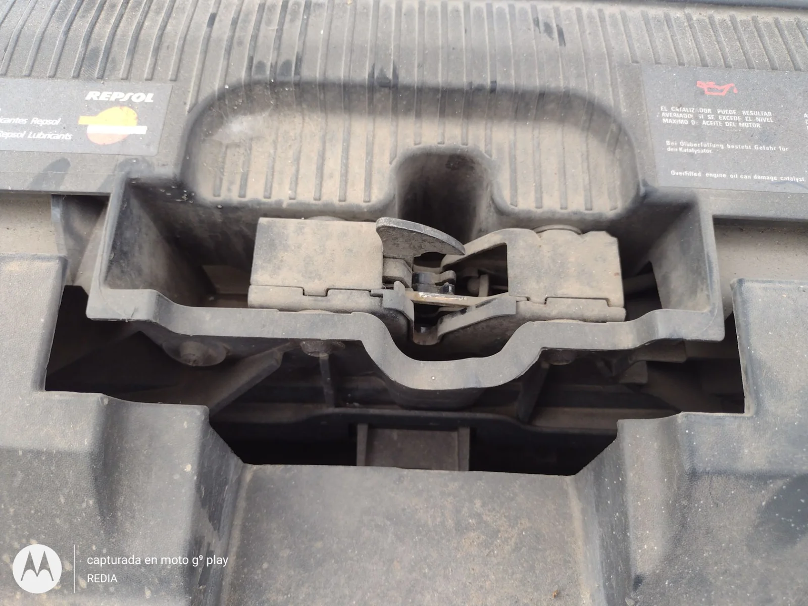 Foto de CERRADURA CAPO SEAT IBIZA BERLINA (6J5) 1.4 16V (86 CV / 63 KW) referencia 6J0823509C