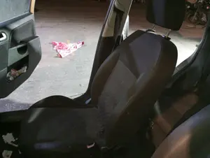 Foto de ASIENTO DELANTERO DERECHO FORD FIESTA (CBK) 1.4 TDCi CAT (68 CV / 50 KW) foto 2