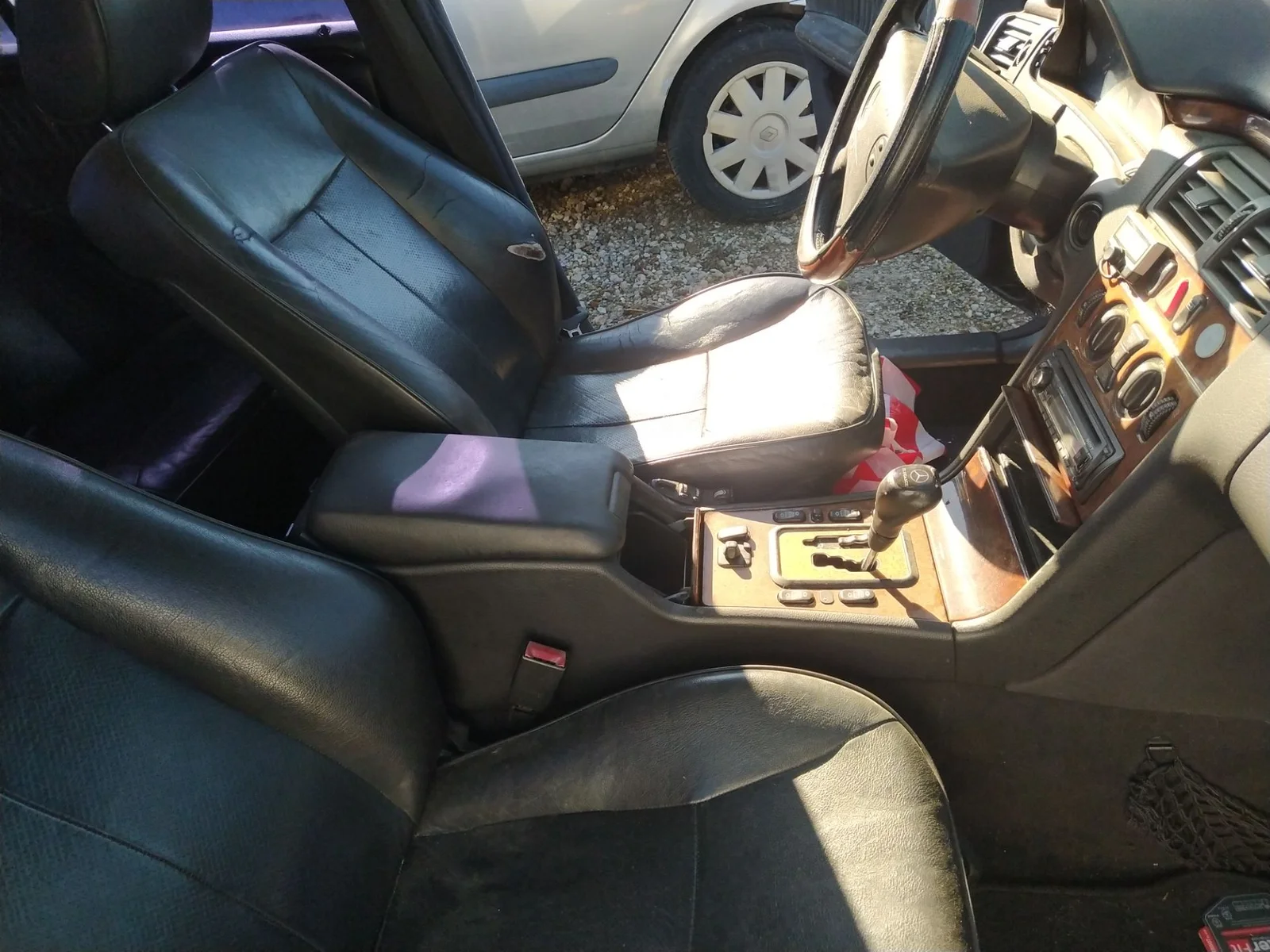 Foto de ENGANCHE CINTURON DELANTERO DERECHO MERCEDES-BENZ CLASE E (BM 210) BERLINA 2.7 CDI 20V CAT (170 CV / 125 KW)