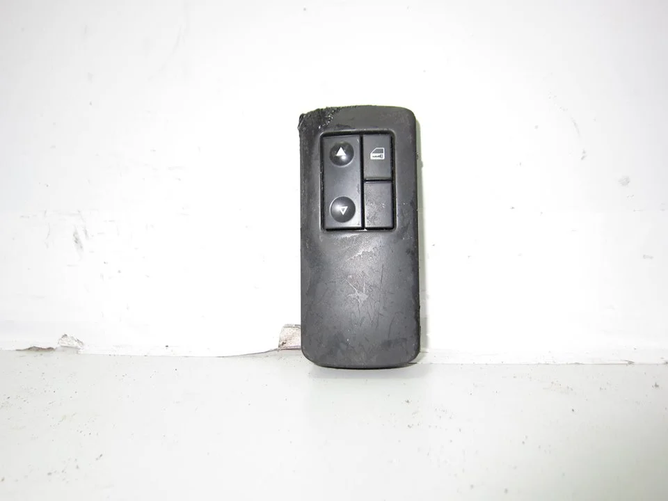 Foto de MANDO MULTIFUNCION OPEL VECTRA C BERLINA 2.0 DTI (101 CV / 74 KW) referencia 24453571