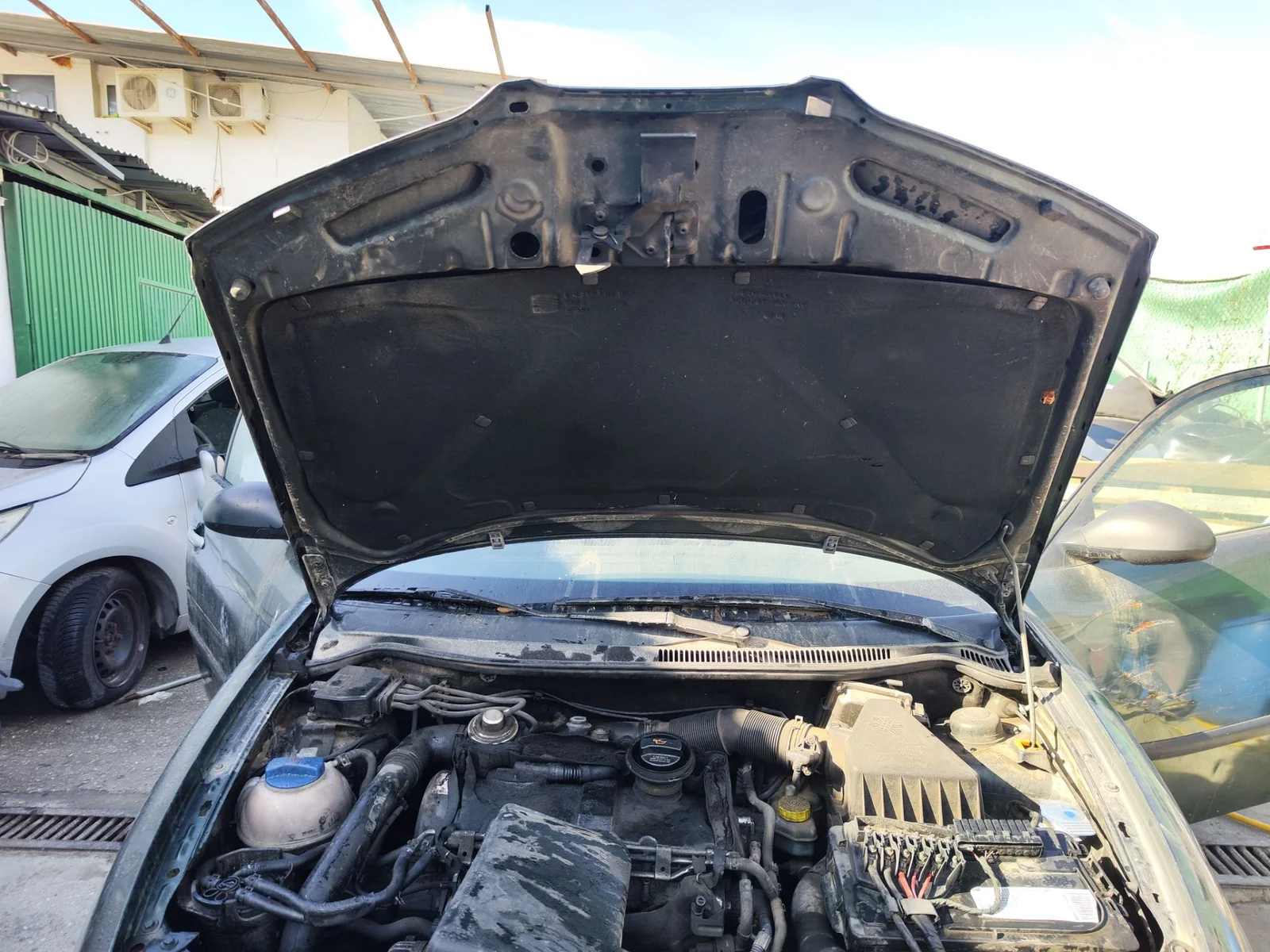 Foto de CAPO SEAT IBIZA (6L1) 1.9 TDI (101 CV / 74 KW) referencia 6L0823031D