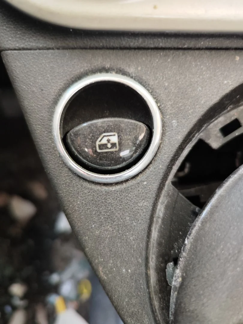 Foto de MANDO ELEVALUNAS DELANTERO IZQUIERDO FIAT 500 (150) BERLINA 1.2 CAT (69 CV / 51 KW)