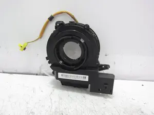 Foto de ANILLO AIRBAG MAZDA 3 BERLINA (BK) 2.0 Diesel CAT (143 CV / 105 KW) referencia Z62A720105 foto 6