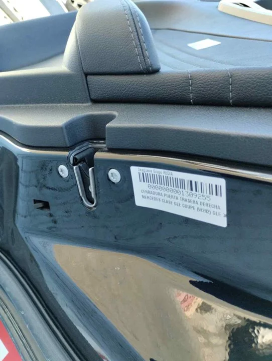 Foto de CERRADURA PUERTA TRASERA DERECHA MERCEDES-BENZ CLASE GLE (BM 292) COUPE 3.0 CDI CAT (258 CV / 190 KW)