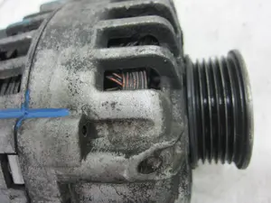 Foto de ALTERNADOR AUDI A6 AVANT (4B5) referencia 059903015G foto 4