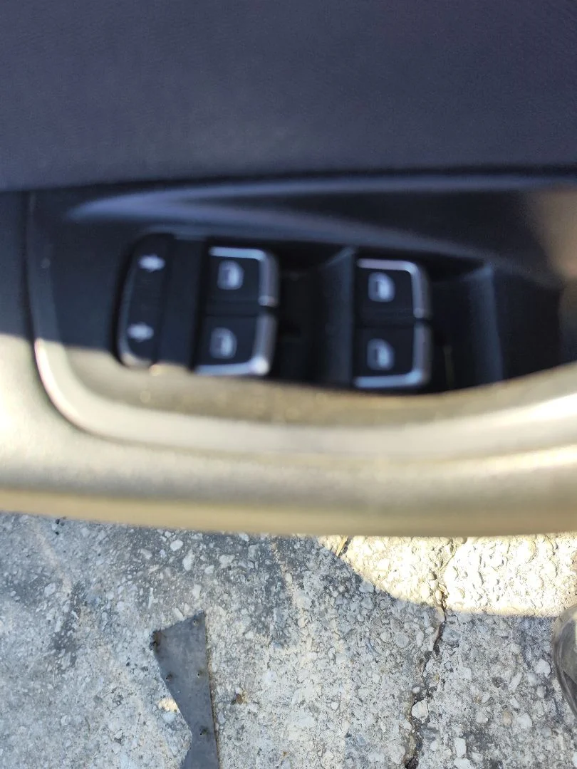 Foto de MANDO ELEVALUNAS DELANTERO IZQUIERDO AUDI A6 AVANT (4GD) 2.0 16V TDI (190 CV / 140 KW) referencia 4G0959851