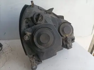 Foto de FARO IZQUIERDO RENAULT CLIO II FASE II (B/CB0) 1.5 dCi Diesel (82 CV / 60 KW) referencia 085511138L foto 5