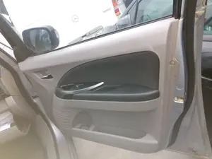 Foto de GUARNECIDO PUERTA DELANTERA DERECHA MITSUBISHI GRANDIS (NA0W) 2.0 DI-D CAT (136 CV / 100 KW)