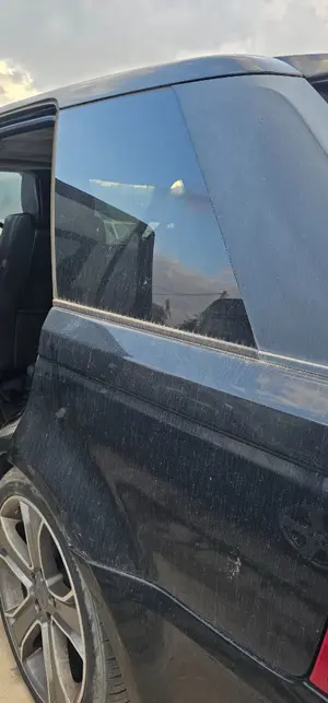 Foto de LUNA CUSTODIA TRASERA IZQUIERDA LAND ROVER RANGE ROVER SPORT 3.6 TD V8 (272 CV / 200 KW)