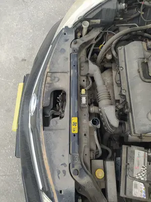 Foto de PANEL FRONTAL NISSAN NOTE (E11E) 1.4 CAT (88 CV / 65 KW)