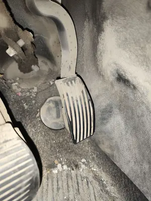 Foto de POTENCIOMETRO PEDAL OPEL CORSA D 1.3 16V CDTI (75 CV / 55 KW)