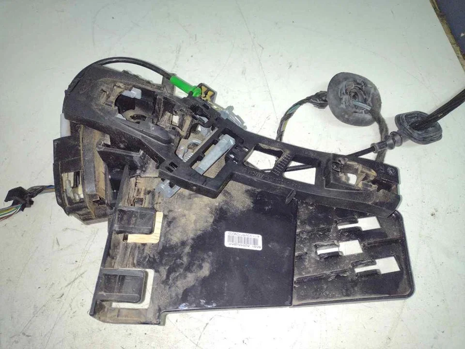 Foto de CERRADURA PUERTA DELANTERA DERECHA FORD FIESTA (CNN) 1.25 16V CAT (82 CV / 60 KW) referencia 8A6A