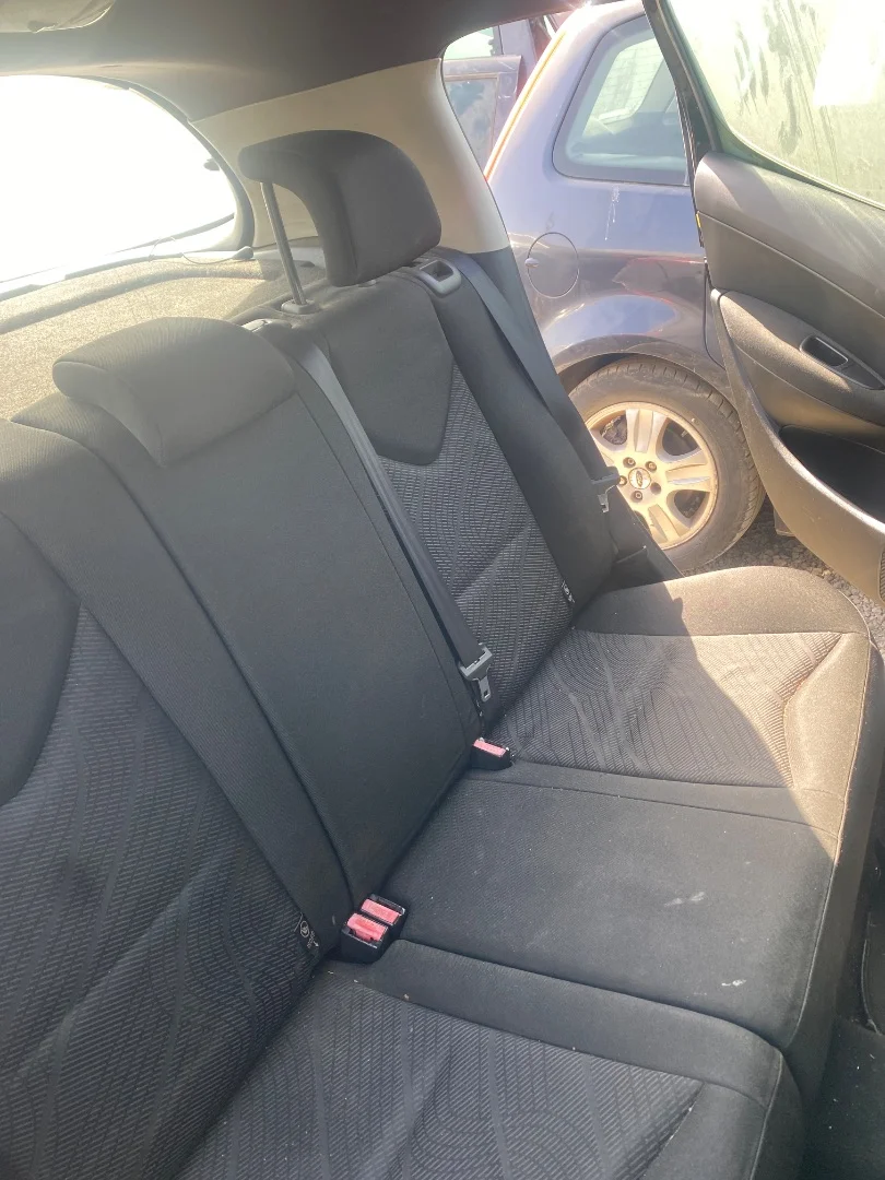 Foto de ASIENTOS TRASERO IZQUIERDO PEUGEOT 308 1.6 16V HDi (90 CV / 66 KW)