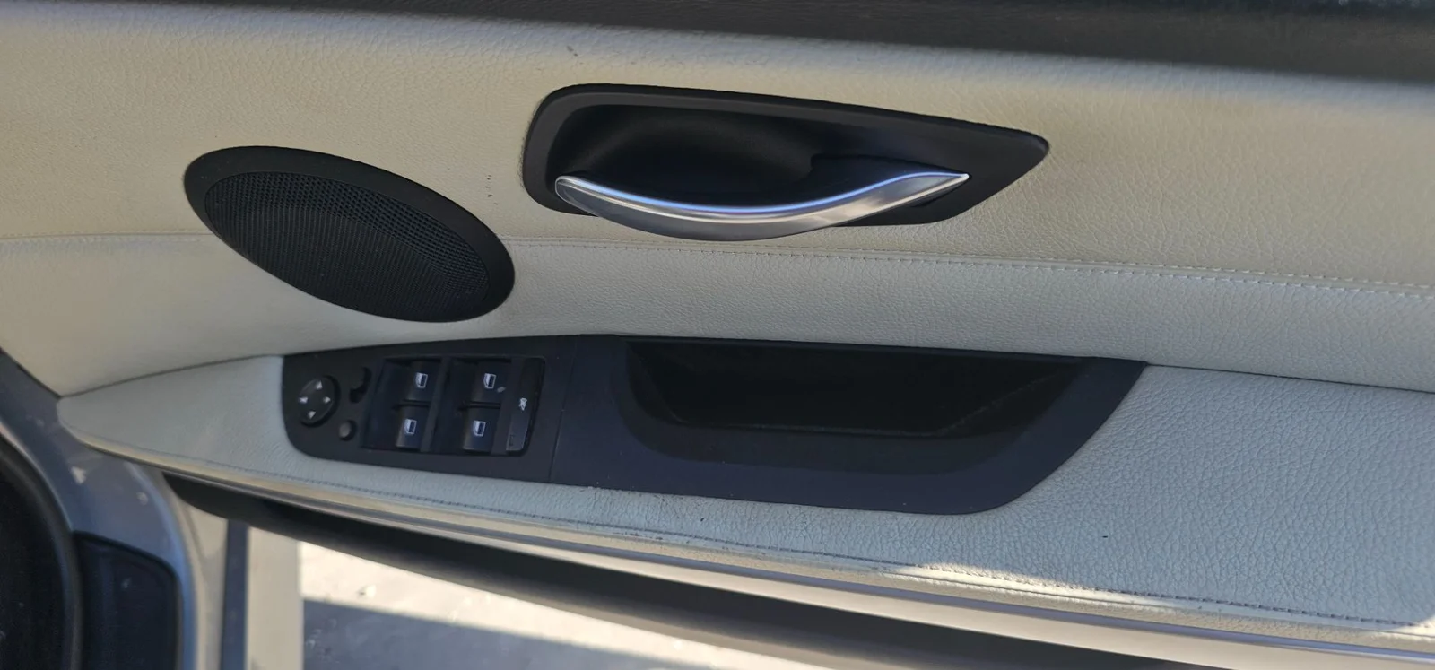Foto de MANDO ELEVALUNAS DELANTERO DERECHO BMW SERIE 3 BERLINA (E90) 2.0 CAT (129 CV / 95 KW)