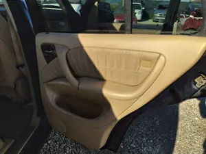 Foto de MANETA INTERIOR TRASERA DERECHA MERCEDES-BENZ CLASE ML (BM 163) 2.7 CDI 20V CAT (163 CV / 120 KW)
