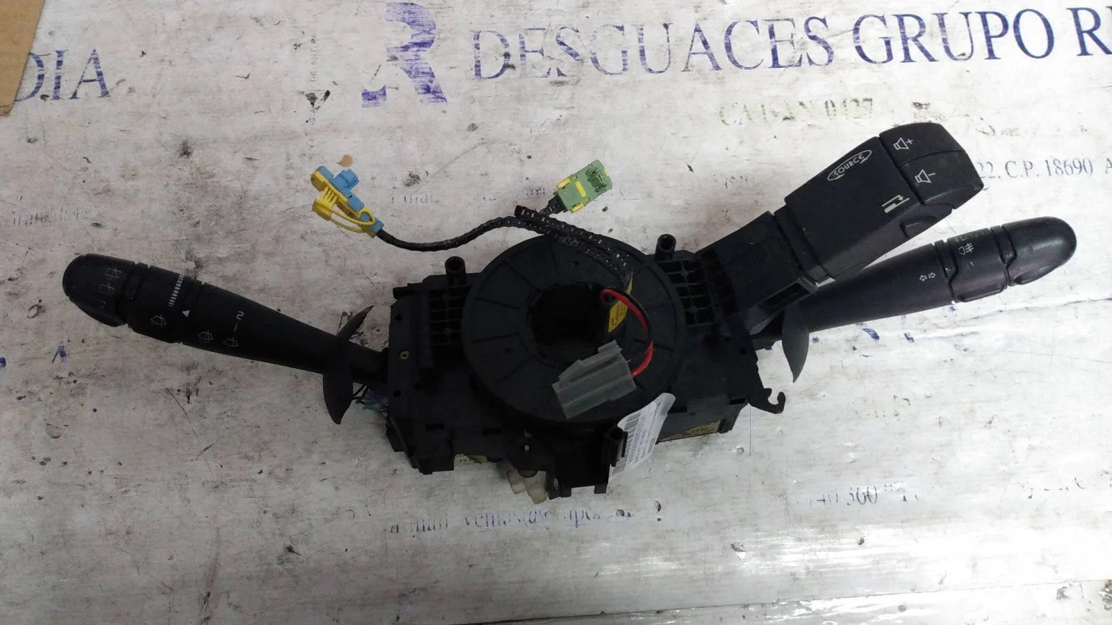 Foto de MANDO INTERMITENTES RENAULT LAGUNA II (BG0) 1.9 dCi Diesel CAT (101 CV / 74 KW) referencia 8200012245