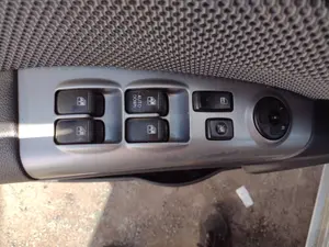 Foto de MANDO ELEVALUNAS DELANTERO IZQUIERDO KIA SPORTAGE (KM) 2.0 CRDi (140 CV / 103 KW) referencia KAKMPM370