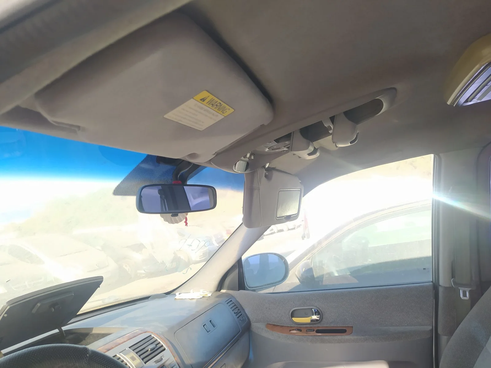 Foto de PARASOL DERECHO KIA CARNIVAL II (FL) 2.9 CRDi CAT (144 CV / 106 KW)