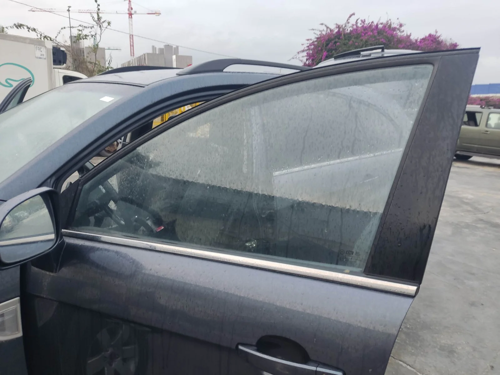 Foto de LUNA DELANTERA IZQUIERDA CHEVROLET CAPTIVA 2.0 Diesel CAT (126 CV / 93 KW) referencia 96624294