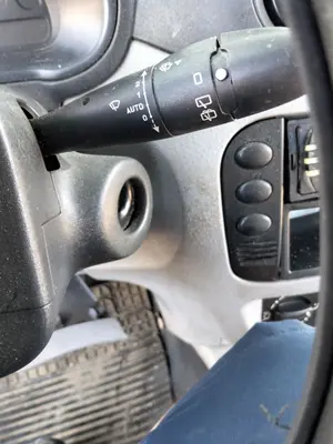 Foto de MANDO MULTIFUNCION CITROEN C3 1.4 HDi (68 CV / 50 KW) foto 3