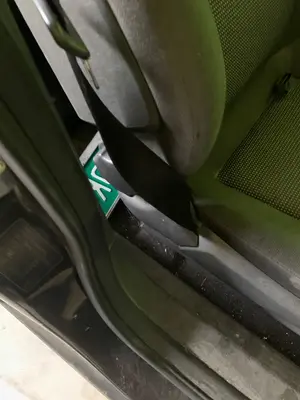 Foto de CINTURON SEGURIDAD DELANTERO DERECHO OPEL ASTRA H CARAVAN 1.9 16V CDTI CAT (Z 19 DTH / LRD) (150 CV / 110 KW) foto 2