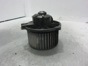 Foto de MOTOR CALEFACCION TOYOTA YARIS (NCP1/NLP1/SCP1) 1.4 Turbodiesel CAT (75 CV / 55 KW) referencia 194000 foto 2
