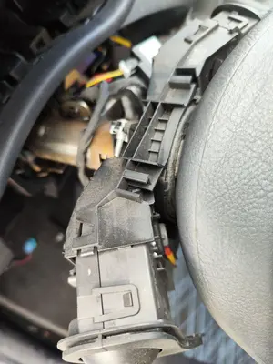 Foto de ANILLO AIRBAG RENAULT CLIO III 1.2 16V (75 CV / 55 KW)