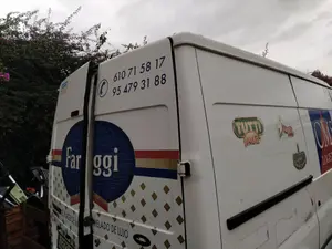 Foto de CERRADURA MALETERO / PORTON FORD TRANSIT FURGÓN (TT9) 2.4 TDCi CAT (101 CV / 74 KW)