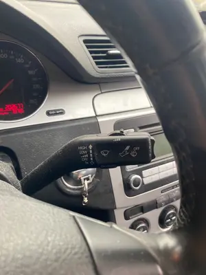 Foto de MANDO MULTIFUNCION VOLKSWAGEN PASSAT BERLINA (3C2) 2.0 TDI (140 CV / 103 KW) foto 2