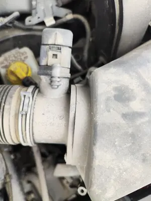 Foto de CAUDALIMETRO VOLKSWAGEN BORA BERLINA (1J2)(1998) 1.9 TDI (110 CV / 81 KW)