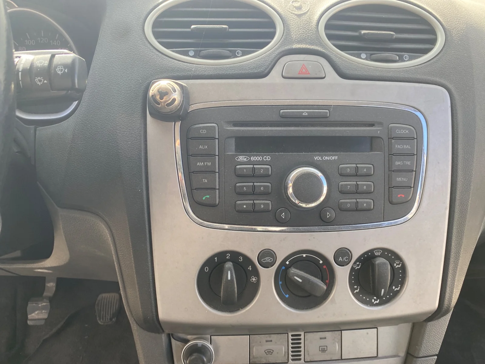 Foto de SISTEMA AUDIO / RADIO CD FORD FOCUS SPORTBREAK (CB4)