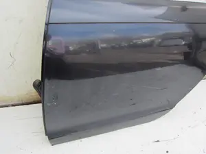 Foto de PUERTA TRASERA IZQUIERDA AUDI A6 BERLINA (4F2) 4.2 V8 40V (335 CV / 246 KW) foto 4