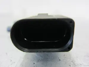 Foto de SENSOR VOLKSWAGEN GOLF VI (5K1)(10.2008) 1.6 TDI DPF (105 CV / 77 KW) referencia 076906051B foto 5