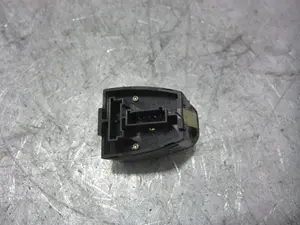 Foto de MANDO RETROVISOR BMW SERIE 3 BERLINA (E46) 3.0 24V Turbodiesel CAT (184 CV / 135 KW) referencia 03200500 foto 3