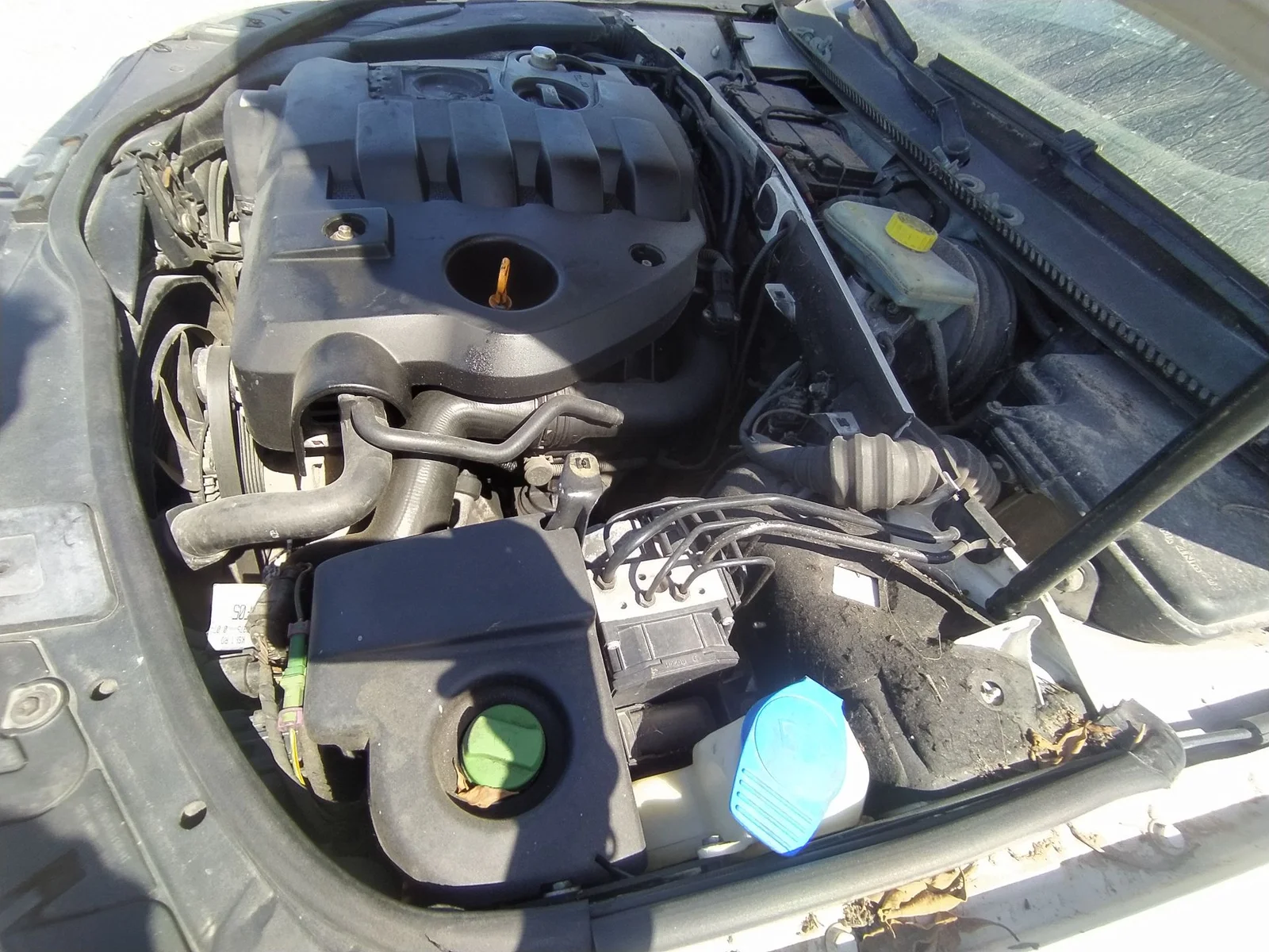 Foto de CAJA PRECALENTAMIENTO VOLKSWAGEN PASSAT BERLINA (3B3) 1.9 TDI (131 CV / 96 KW)