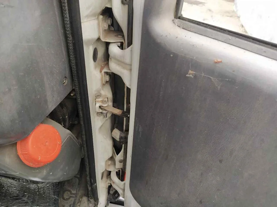 Foto de NO IDENTIFICADO NISSAN CABSTAR E 3.0 Diesel (120 CV / 88 KW)